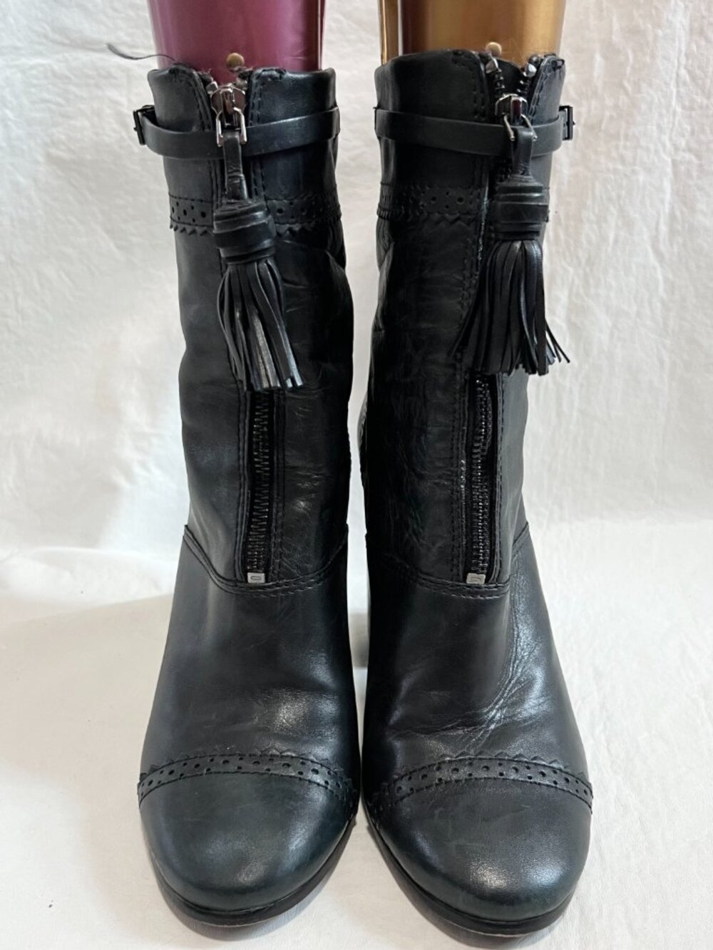 Tory Burch boots Huxley black leather womens 8.5 tassel zip up block high heel - Picture 2 of 16